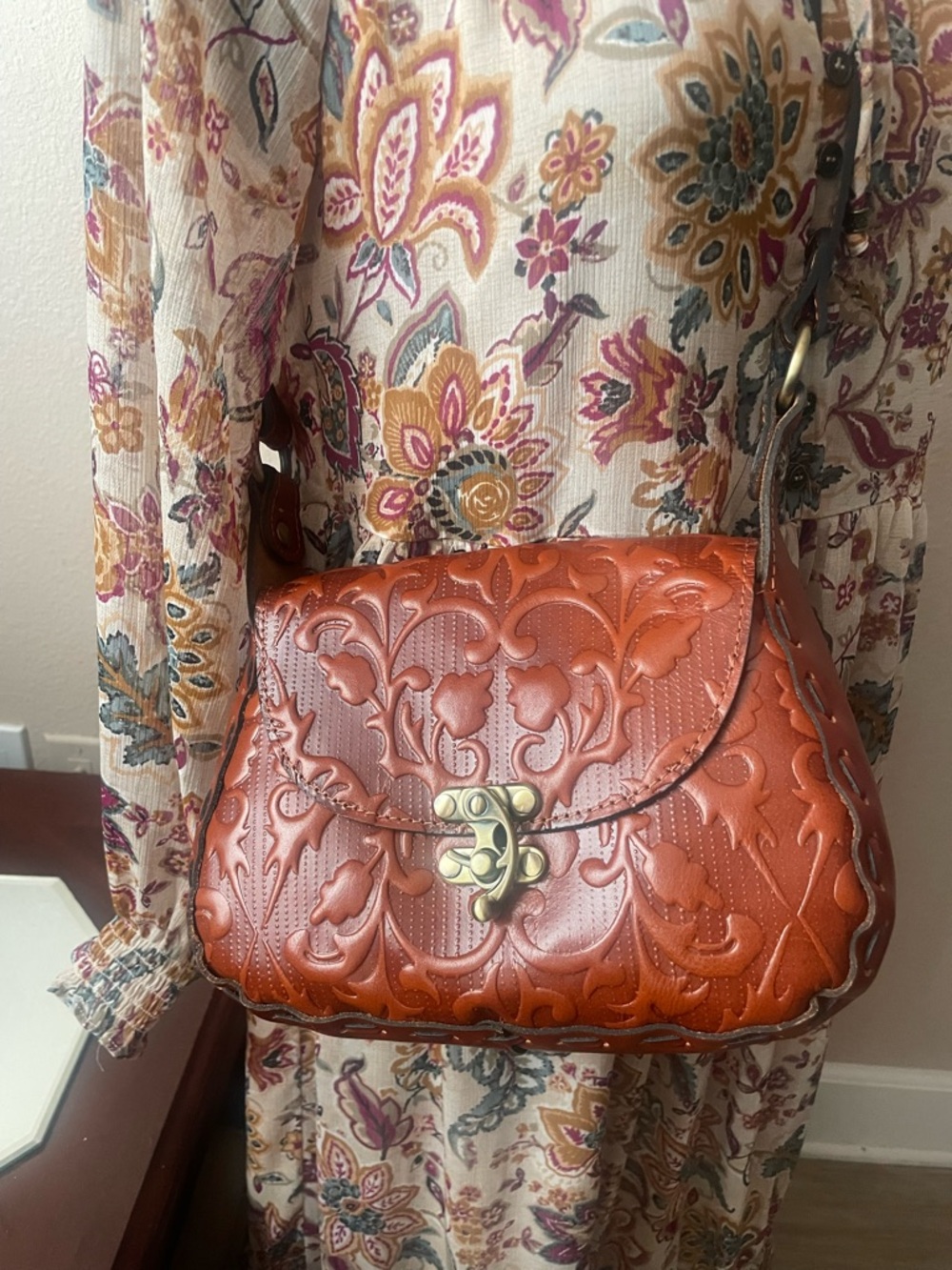Patricia Nash Micaela Baguette | Equestrian Chic Academia Cottagecore Romantic - Picture 9 of 16